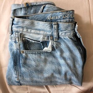 AE Mom Jean